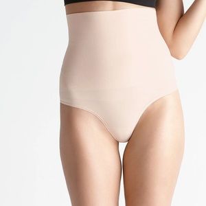 Yummie NWT Nude Seamless Shapewear M/L